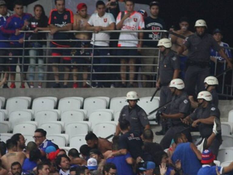 Periodista detenido con hinchas de la U: «Fueron 14 horas de terror»