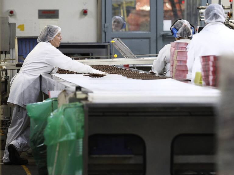 Expertos consultados por el Banco Central proyectan que economía chilena retrocederá 6% en 2020