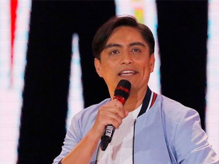 Sergio Freire recreó las manifestaciones en Chile con su gran colección de Los Simpson