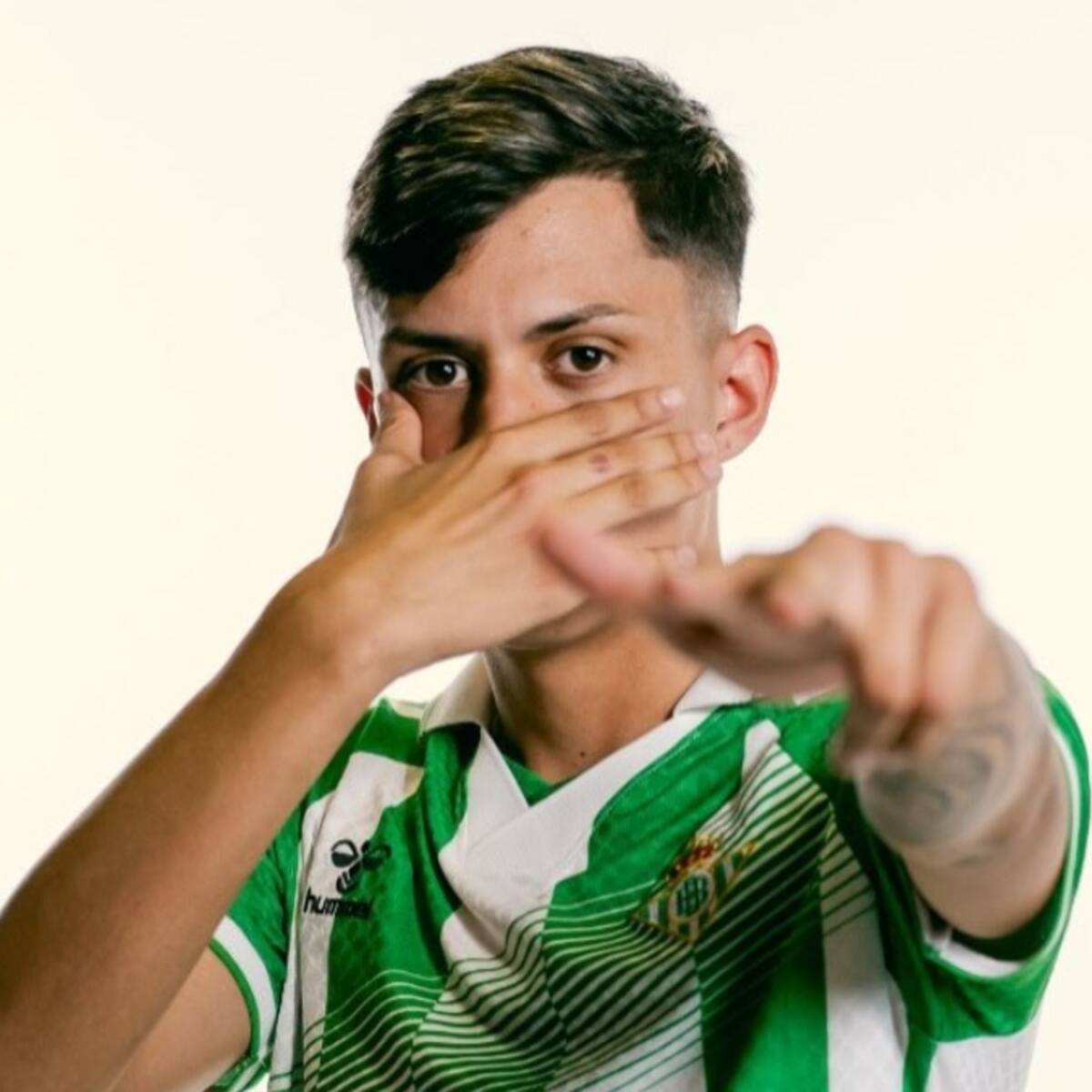 El Betis de Pellegrini suma a otro chileno a sus filas: “Ojalá aportar muchos goles y asistencias”