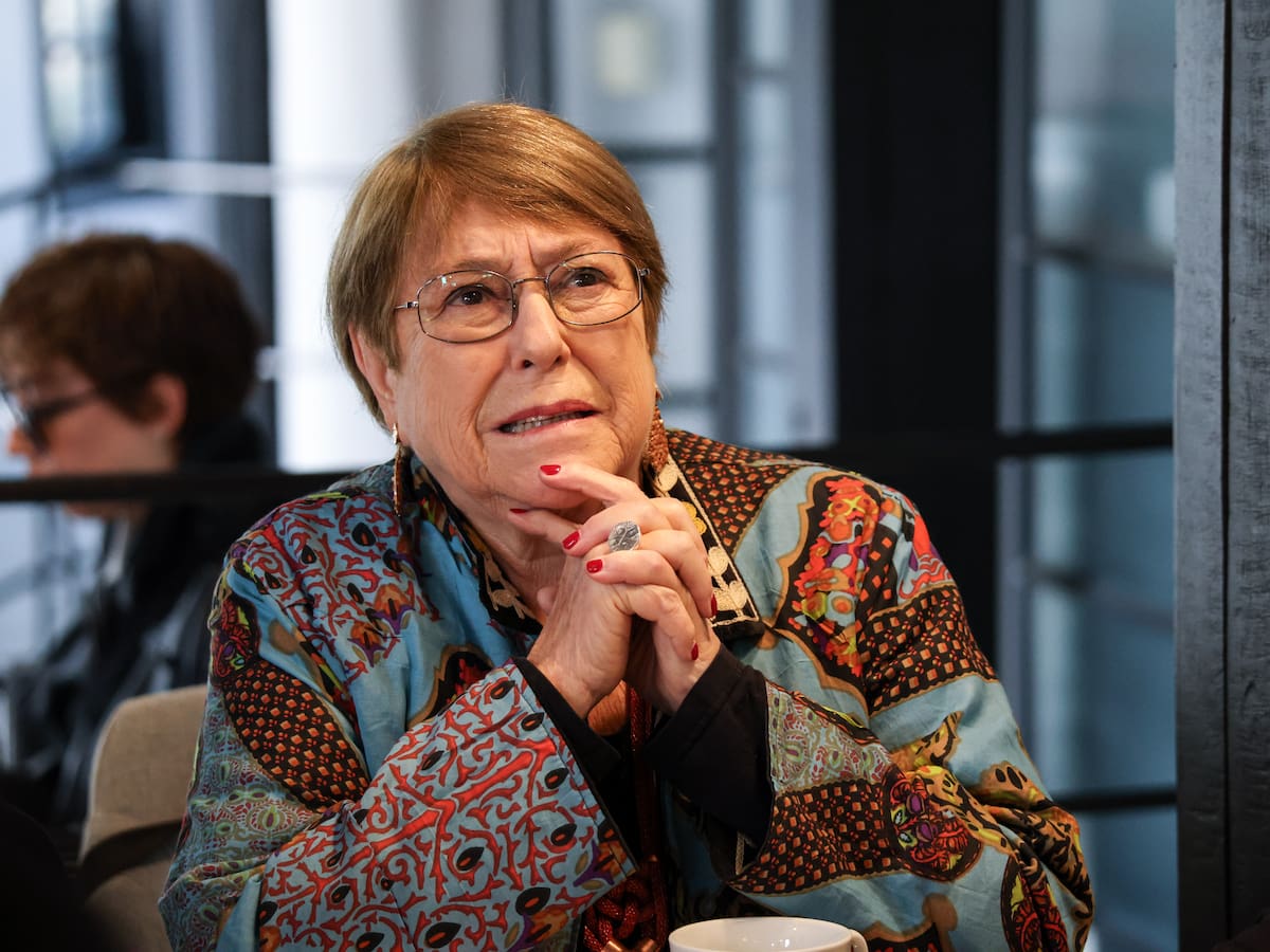 Michelle Bachelet tras cita con Gabriel Boric: “No es momento de hablar de candidaturas, ni yo ni él estamos de candidatos”