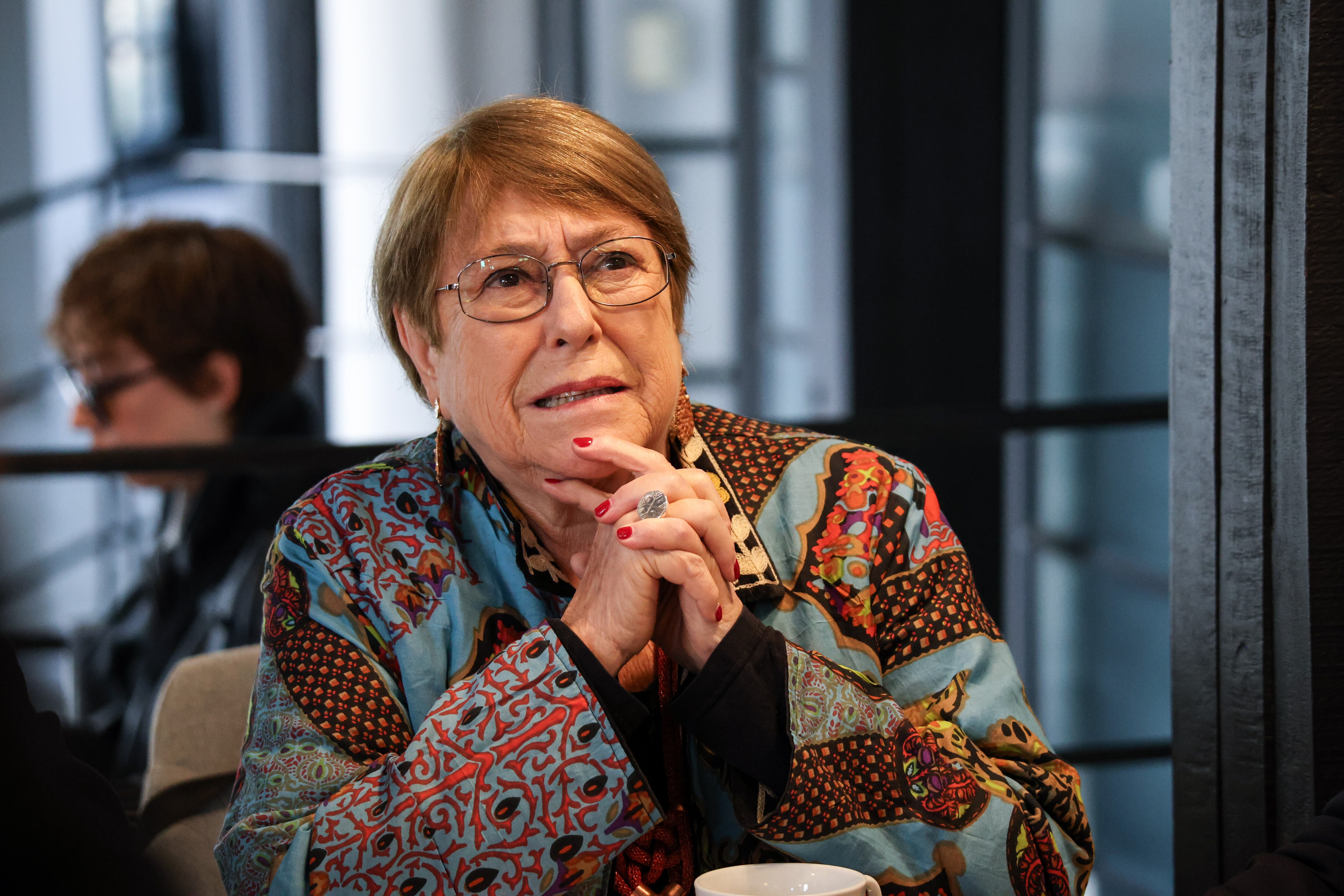 Michelle Bachelet tras cita con Gabriel Boric: “No es momento de hablar de candidaturas, ni yo ni él estamos de candidatos”