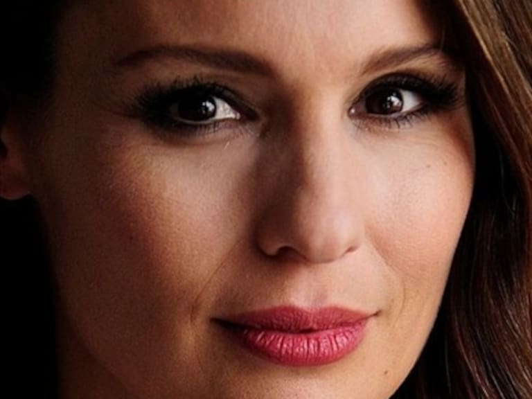 Pareja actual de Pampita publicó fotografía «íntima» de ambos en Instagram