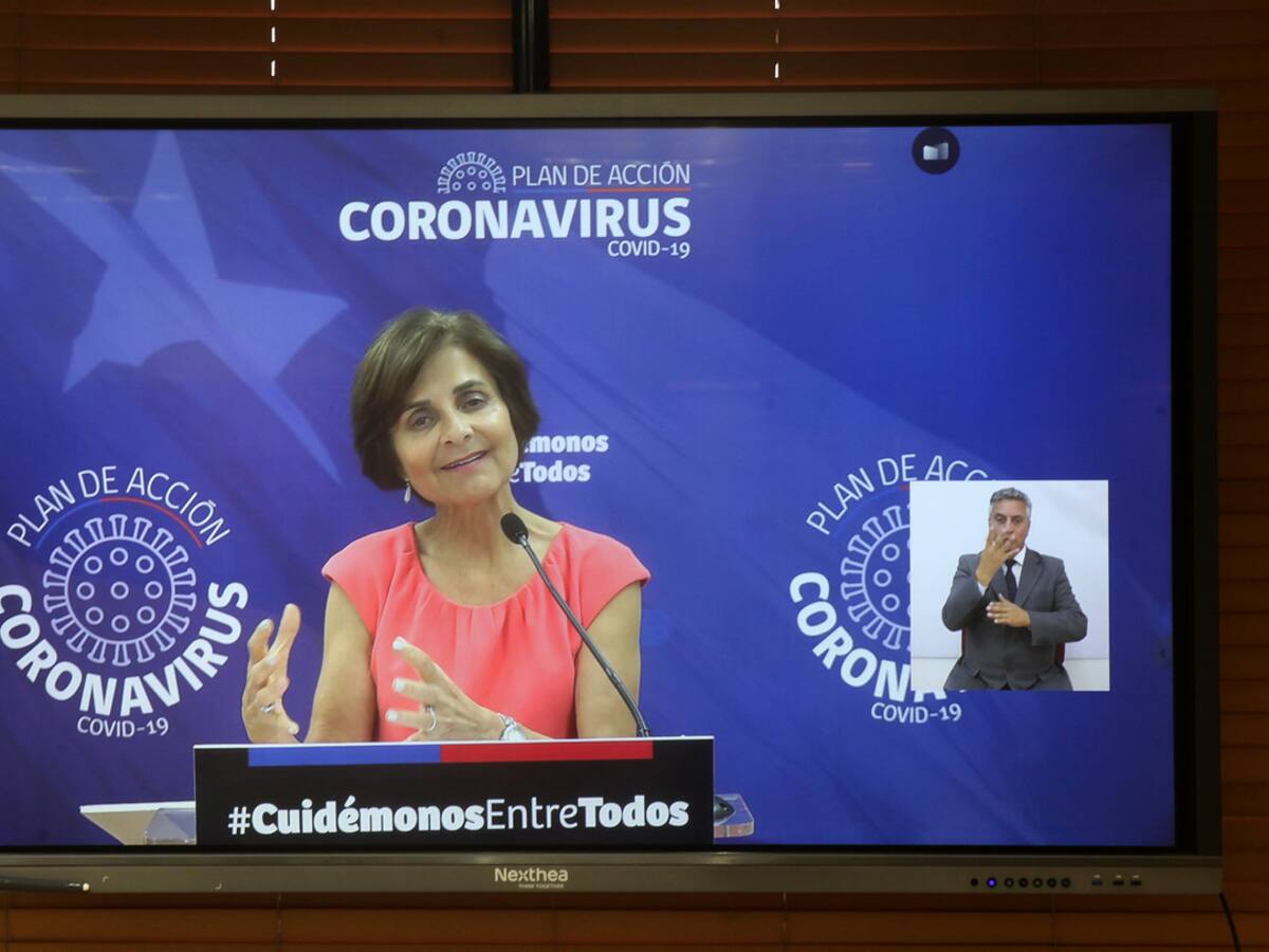 Subsecretaria Daza respondió a Colmed y matronas por falta de insumos: «Estamos haciendo todos los esfuerzos»