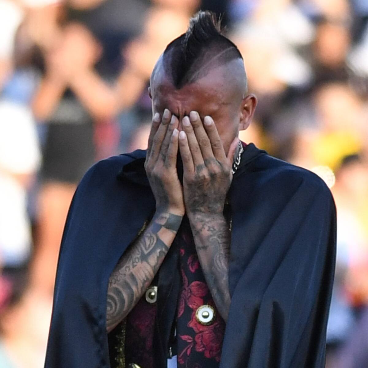 Se emocionó hasta las lágrimas: Arturo Vidal rompió en llanto en medio de su reencuentro con el Monumental