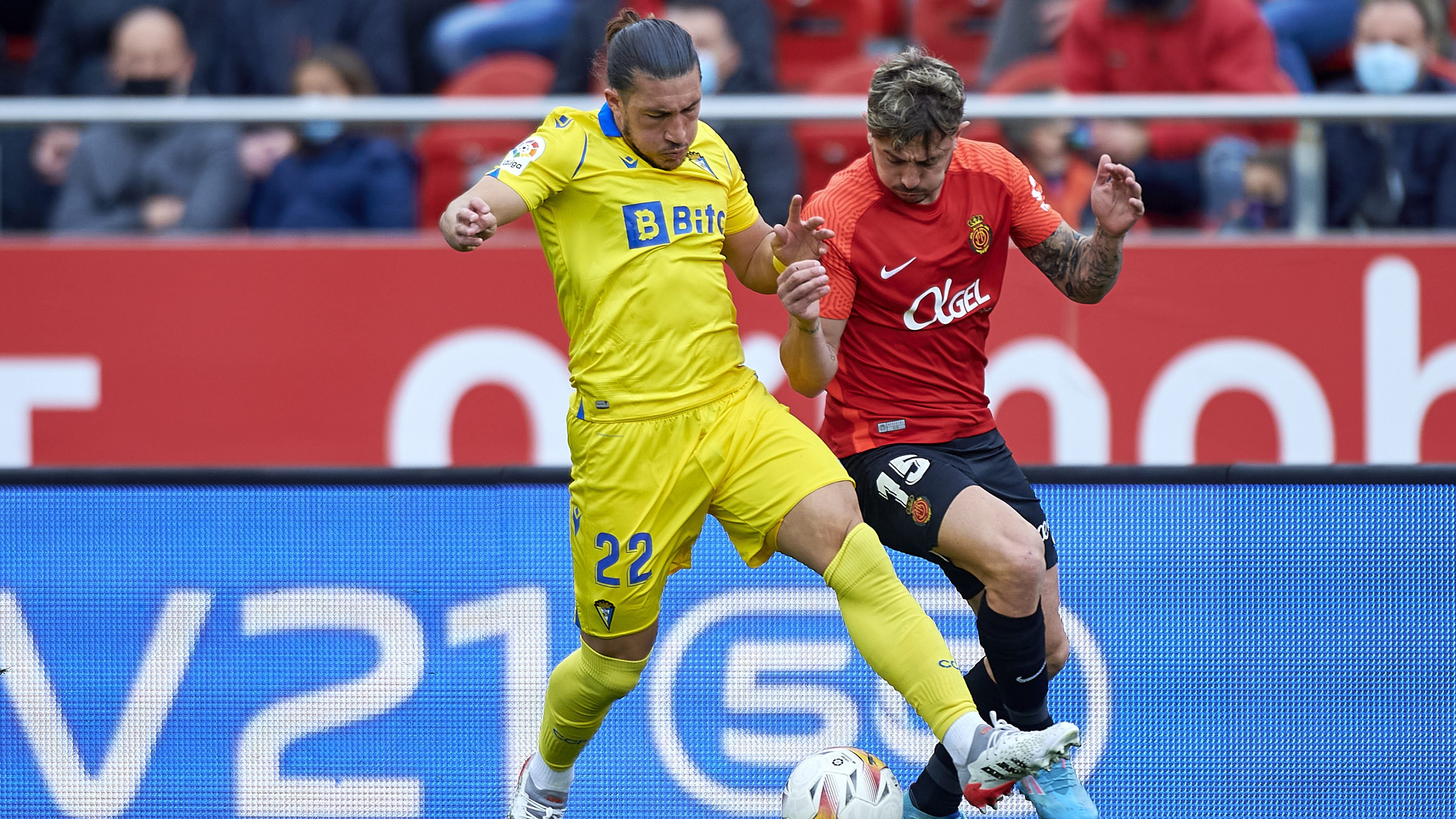 Tomás Alarcón fue a la banca en la derrota del Cádiz ante el Mallorca
