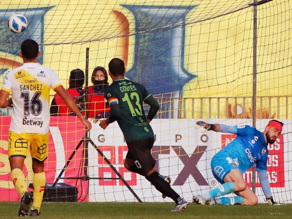 Magallanes da el golpe en Copa Chile y elimina a Everton en Viña del Mar