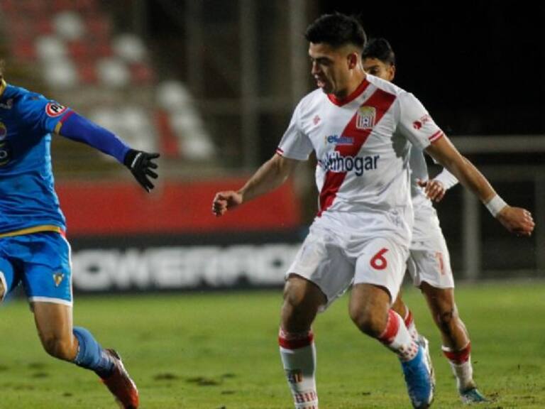 Curicó Unido y Audax Italiano protagonizaron un intenso empate en el sur
