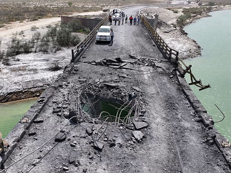 Explosiones en Irán tras anuncio de nuevos ataques de EEUU: medida clave por central nuclear