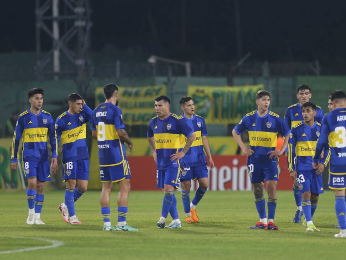 “Corre, corre...”: el encontrón de Gary Medel con un compañero en su redebut por Boca Juniors