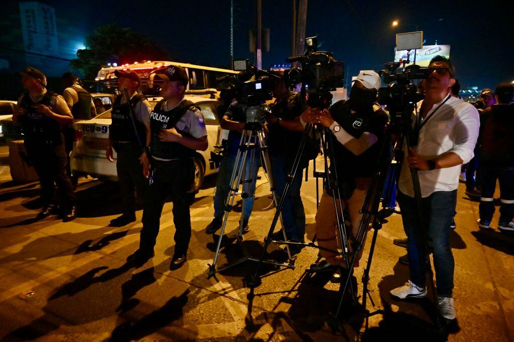 Los medios de comunicación en Guayaquil reportean el asesinato de María Daniela Icaza