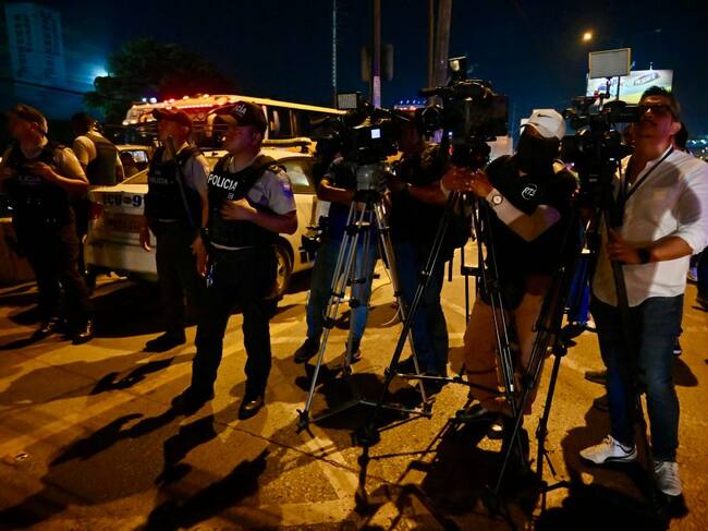 Los medios de comunicación en Guayaquil reportean el asesinato de María Daniela Icaza