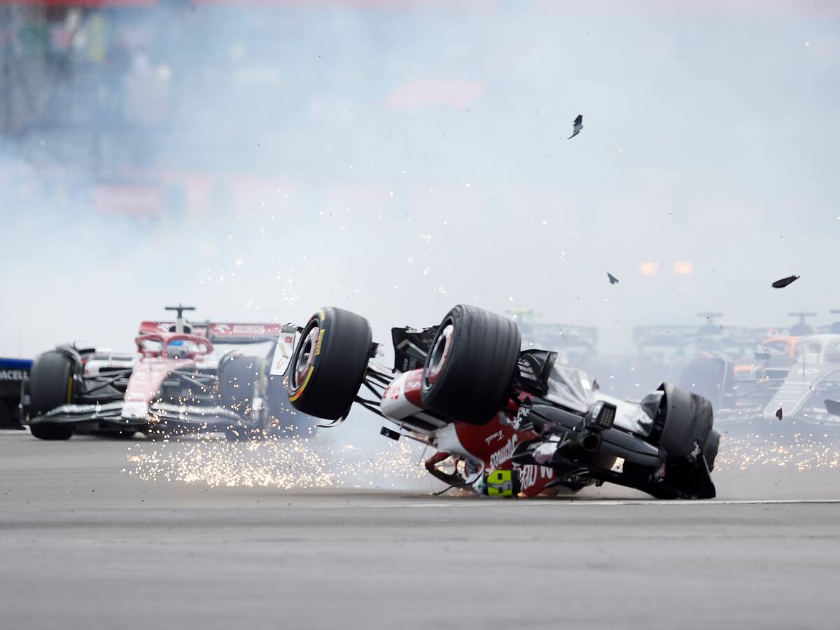 Preocupación en la Fórmula 1: piloto de Alfa Romeo sufrió impactante accidente durante el GP de Gran Bretaña