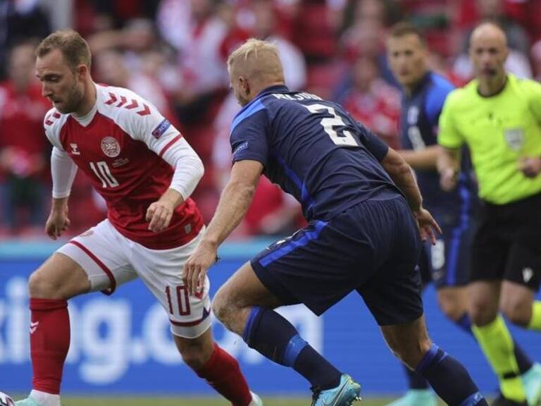 Eurocopa: Christian Eriksen se desplomó en cancha y fue suspendido partido entre Dinamaca y Finlandia