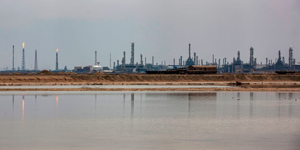 Imagen de una refinería de petróleo en territorio iraquí