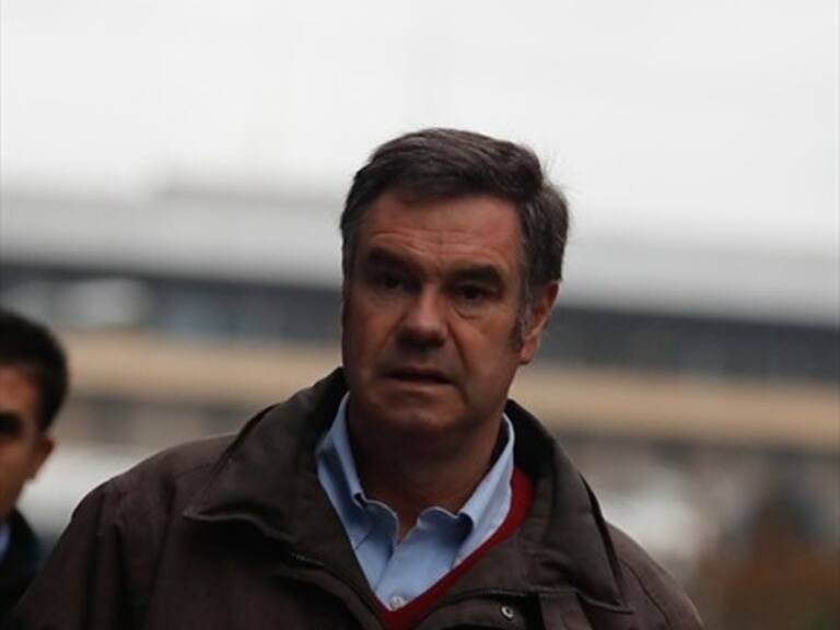 Ossandón presentó queja en el Colegio de Periodistas contra Pilar Molina: «Con mi honra no se juega»