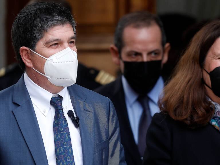 Ministra de Defensa y subsecretario del Interior viajan a la Macrozona Sur tras detención de Llaitul