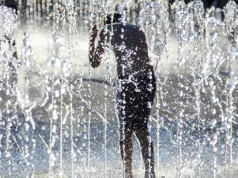 La ola de calor no para: pronostican 37°C para este jueves en Santiago y Valparaíso