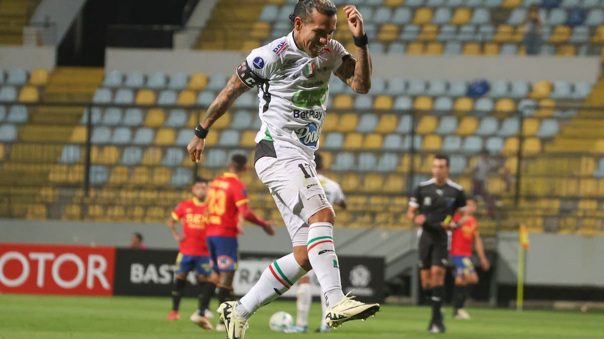 El alcohol es su “vitamina”: la increíble confesión del goleador que amargó a Unión Española en la Copa Sudamericana