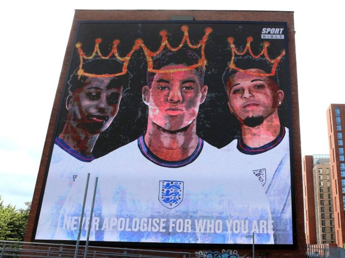 Cuatro personas fueron detenidas por insultos racistas contra jugadores de Inglaterra