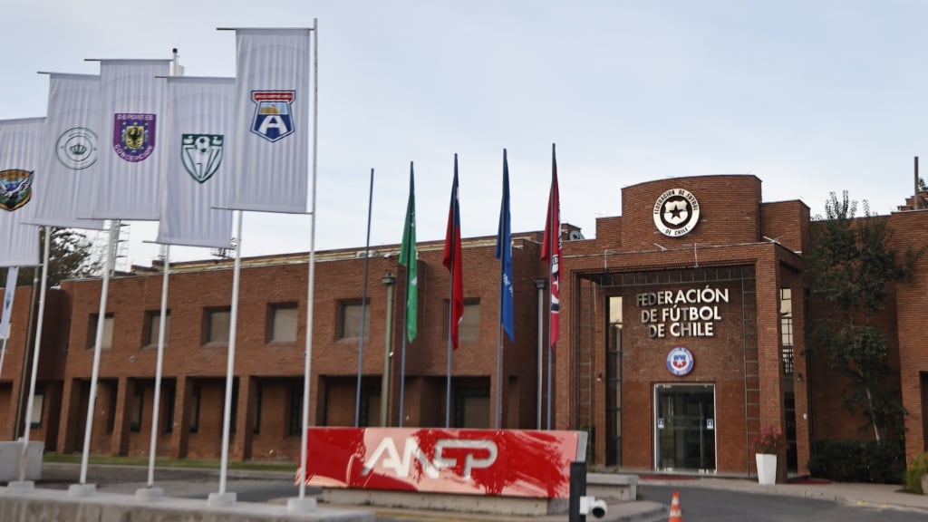 Ministerio de Justicia da 30 días de plazo a la ANFP para dejar sin efecto contratos con casas de apuestas online