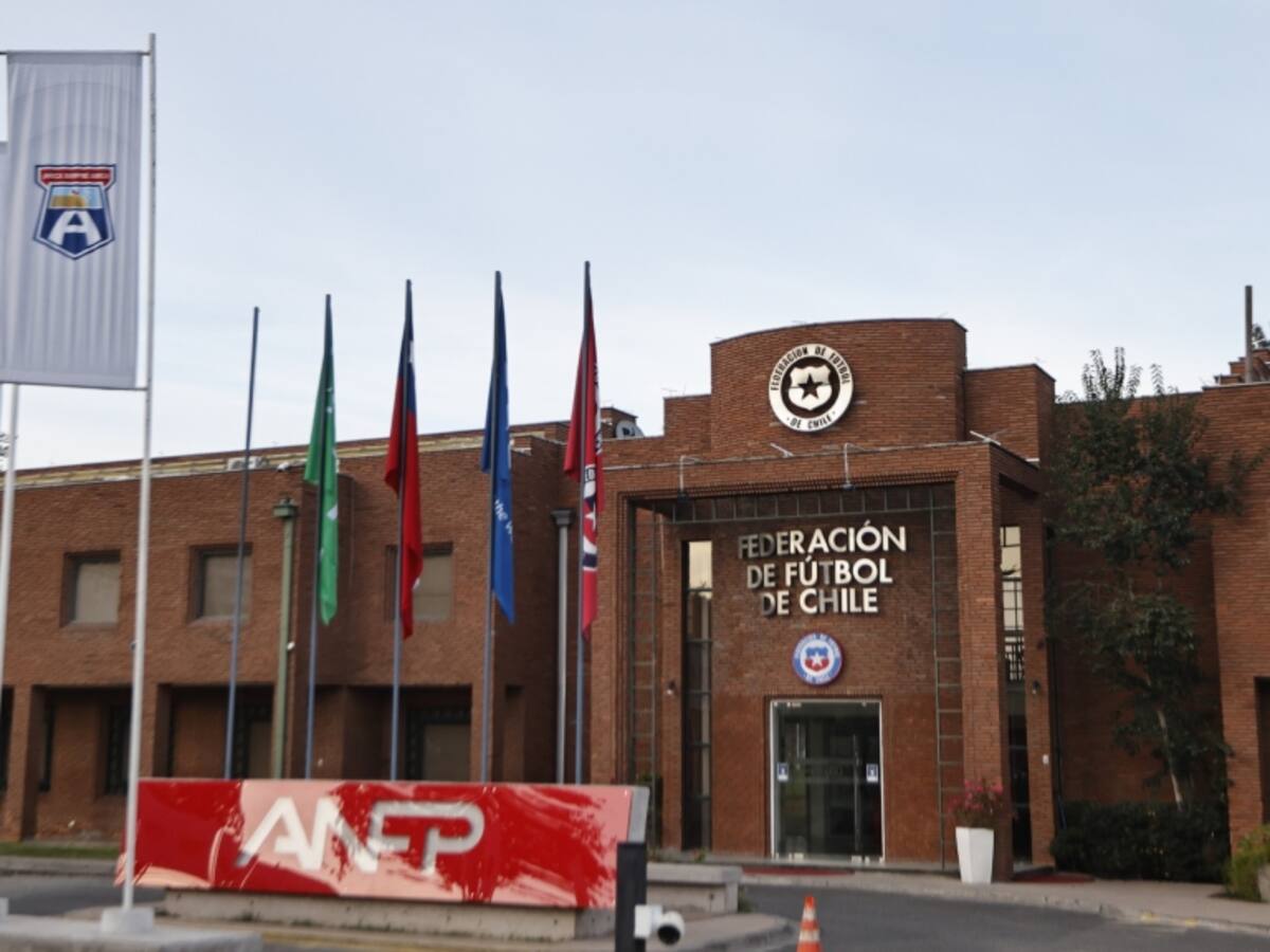 Ministerio de Justicia da 30 días de plazo a la ANFP para dejar sin efecto contratos con casas de apuestas online
