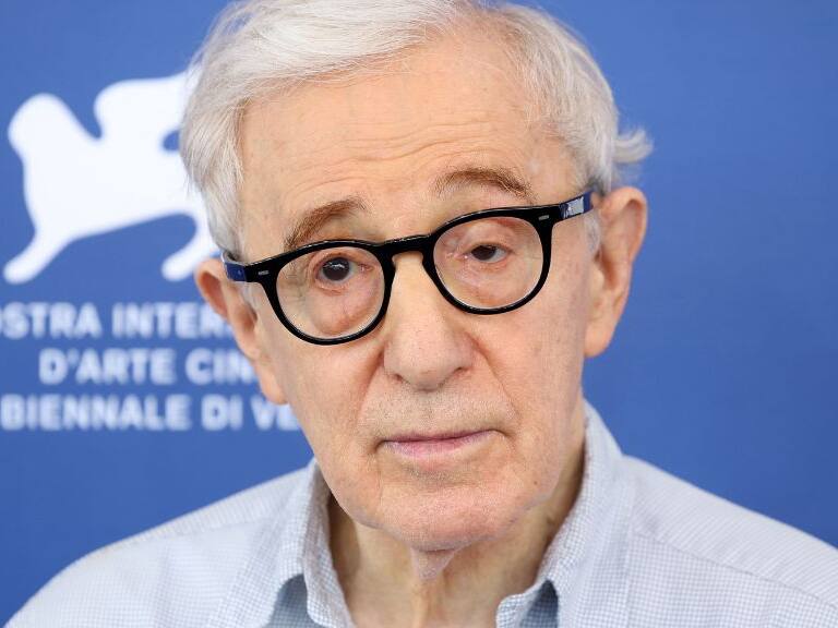«No la estaba violando»: la curiosa justificación de Woody Allen al beso de Luis Rubiales