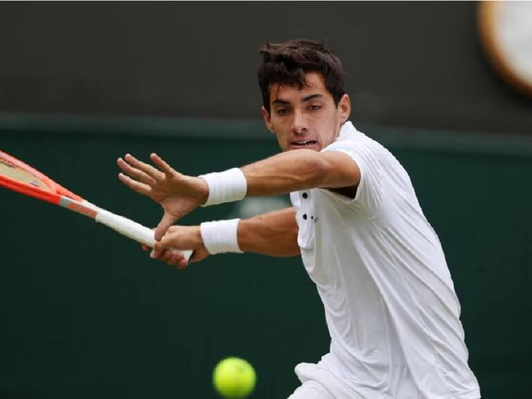 Cristian Garin obtuvo sólido triunfo sobre el japonés Uchida y quedó a solo una victoria de ingresar al cuadro principal de Miami