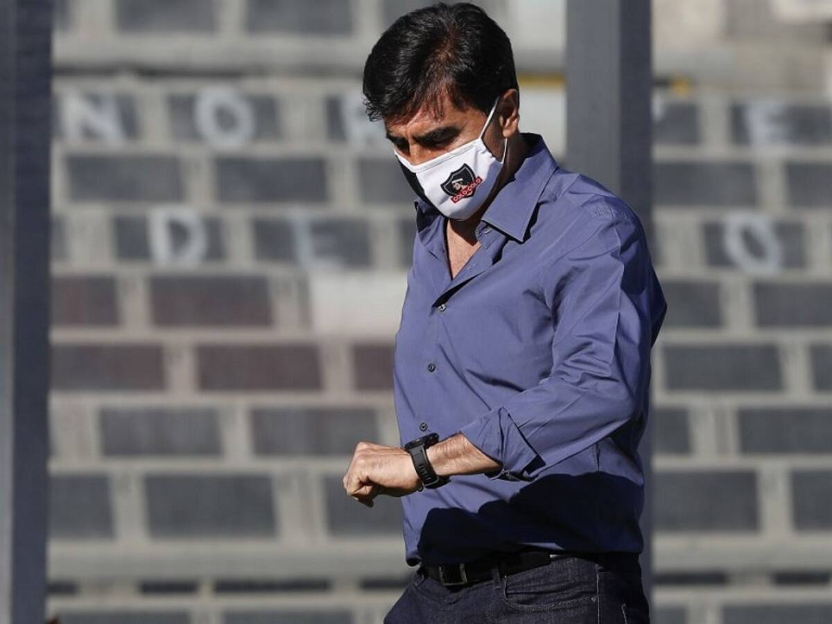 Gustavo Quinteros descartó renunciar a la banca de Colo Colo tras victoria ante Unión: «Si fuera cobarde ya me habría ido»