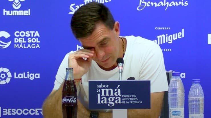 Pablo Guede se emociona en su última conferencia en el Málaga