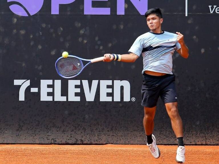 Matías Soto da la sorpresa y elimina al segundo favorito del Challenger de Cali para meterse en cuartos de final