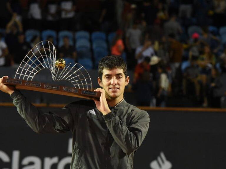 Arturo Vidal felicitó a Cristian Garin luego de ganar el ATP de Río