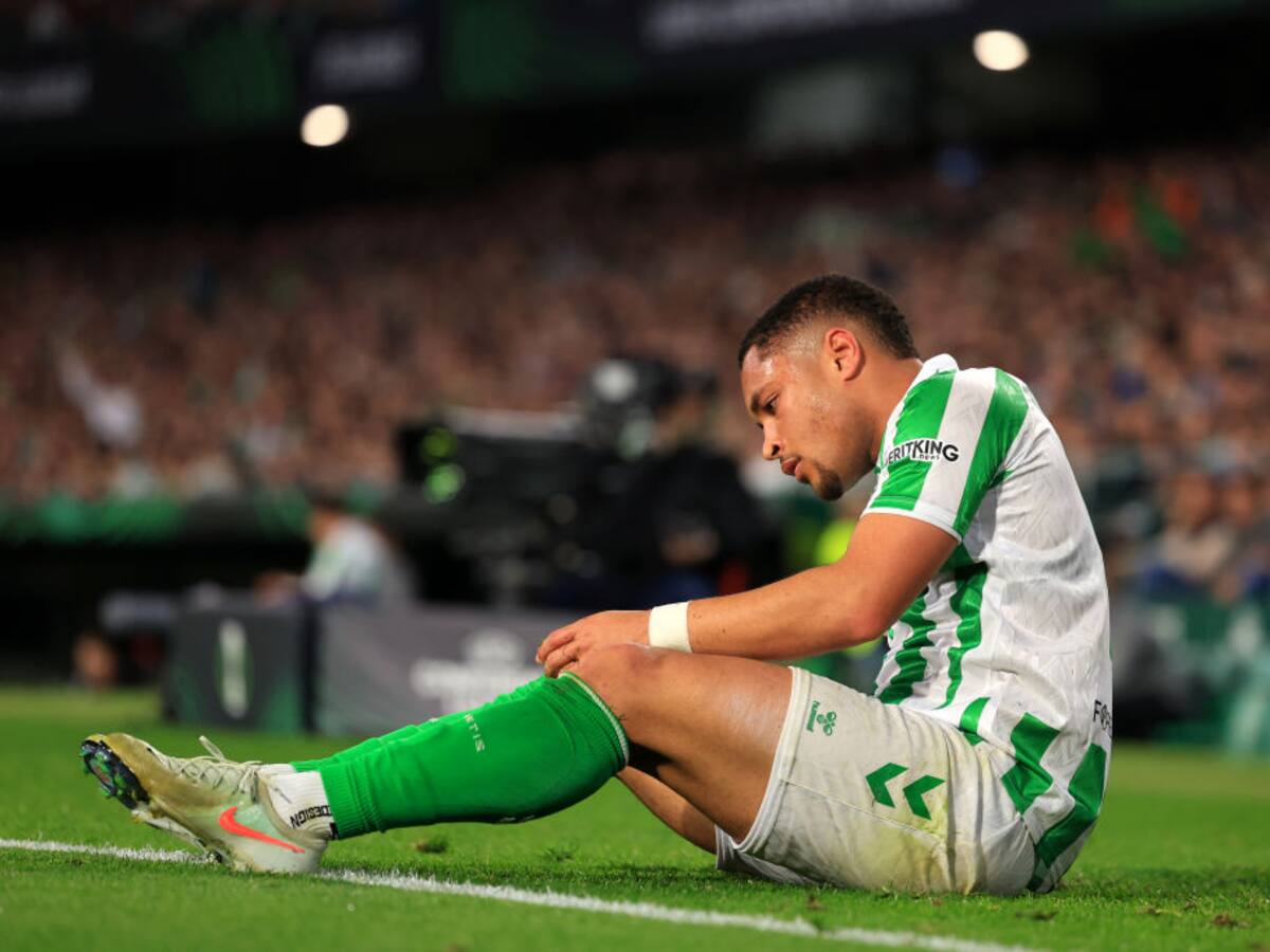 Real Betis cayó ante el Gent, pero gracias a la ida avanzó a los 8vos de la Conference League