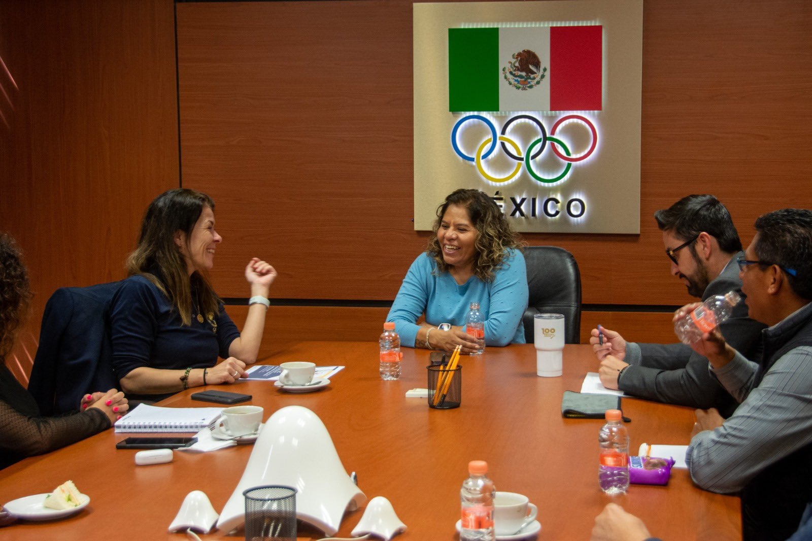 La presidenta del Comité Olímpico Mexicano (COM), María José Alcalá, en una reunión en la sede del organismo en la Ciudad de México.