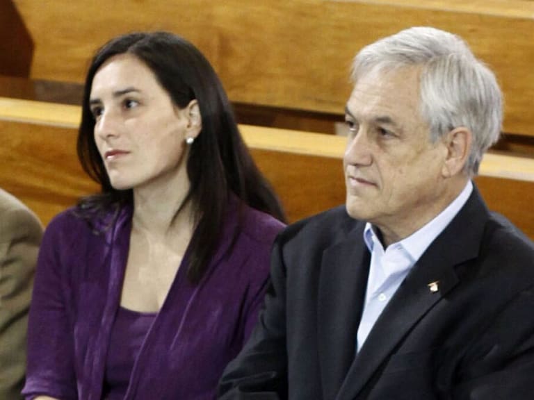 “Él iba a volver a almorzar a la casa con mi mamá”: Cecilia Piñera relata cómo se enteró del accidente aéreo en que murió su padre Sebastián Piñera