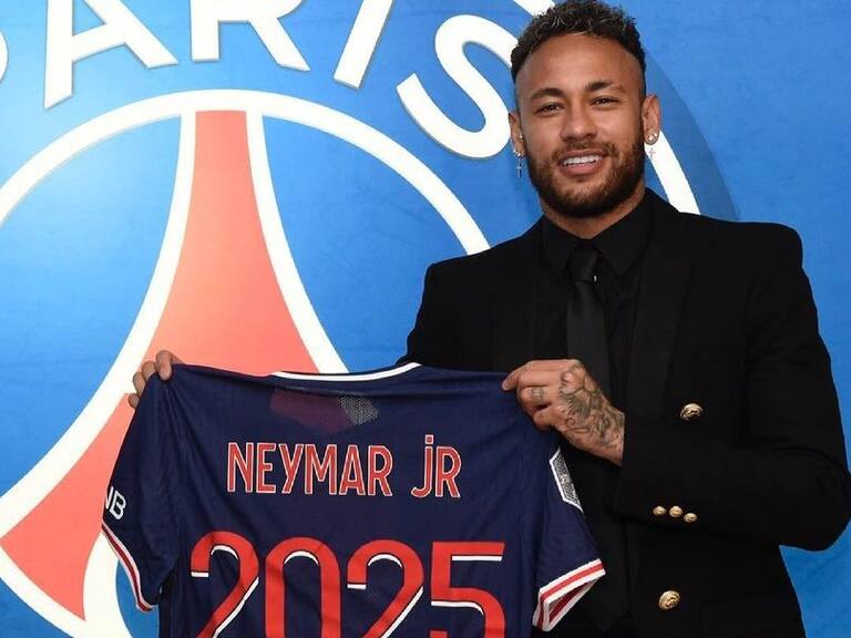Se queda en Francia: Neymar renovó con el París Saint Germain hasta 2025