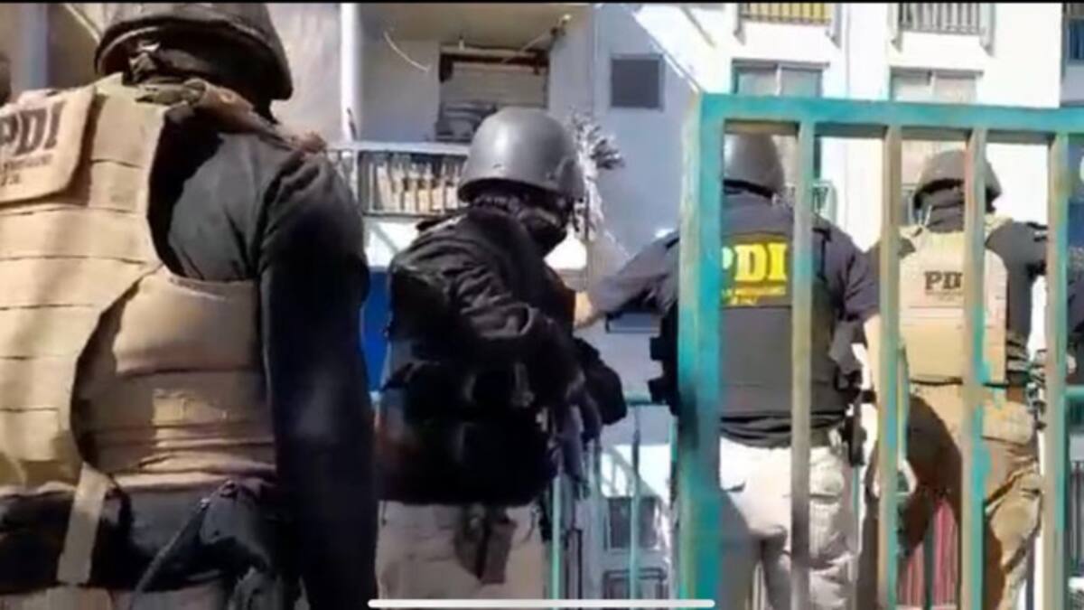 Siete funcionarios de la PDI serán formalizados por torturas y otros delitos tras equivocarse de domicilio en un allanamiento