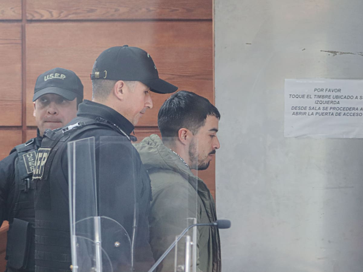 Hombre formalizado por amenazas contra Quiroz y el Presidente Kast: “Fue una sátira política”
