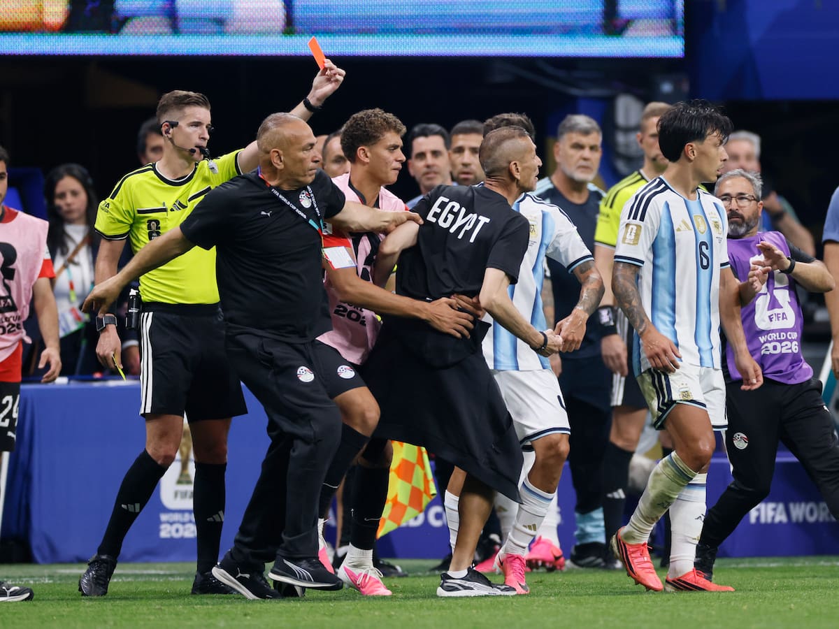 “Si quieren tanto que Argentina gane el Mundial, ¿por qué llaman a todos a venir y participar?"