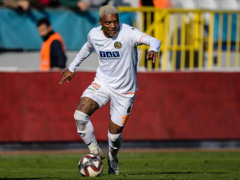 Medio turco aseguró que Junior Fernandes será jugador del İstanbul Başakşehir FK para jugar la Champions 2020-21