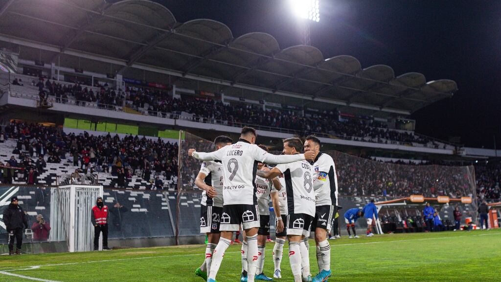 Club Social y Deportivo Colo Colo se reúne con el Ministerio de Salud para solicitar aumento de aforos en los estadios