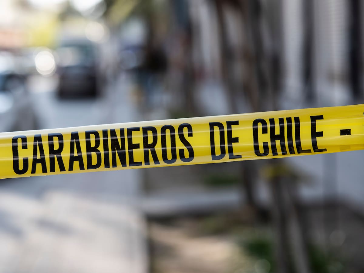 Robo a tabaquería en Providencia termina en persecución: delincuentes chocaron con patrulla municipal