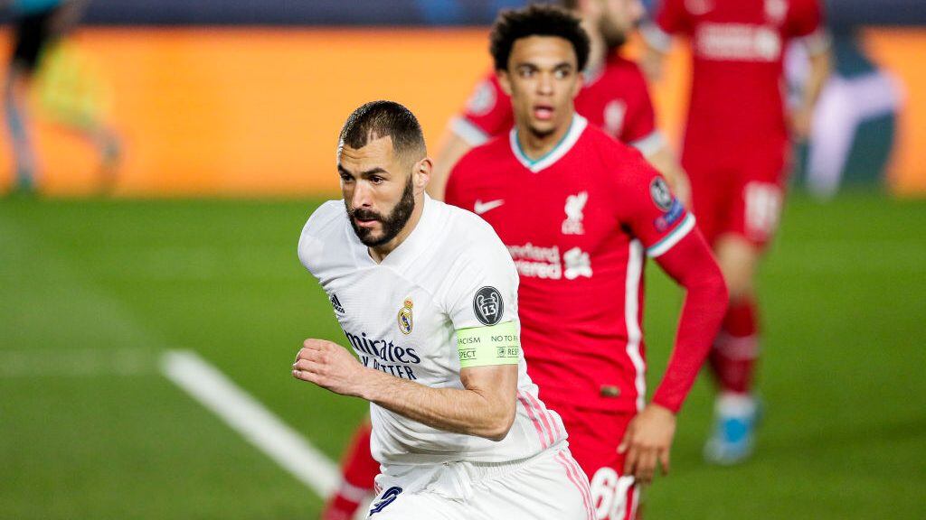 MADRID, SPAIN - APRIL 6: Karim Benzema of Real Madrid during the UEFA Champions League  match between Real Madrid v Liverpool at the Estadio Alfredo Di Stefano on April 6, 2021 in Madrid Spain (Photo by David S. Bustamante/Soccrates/Getty Images)