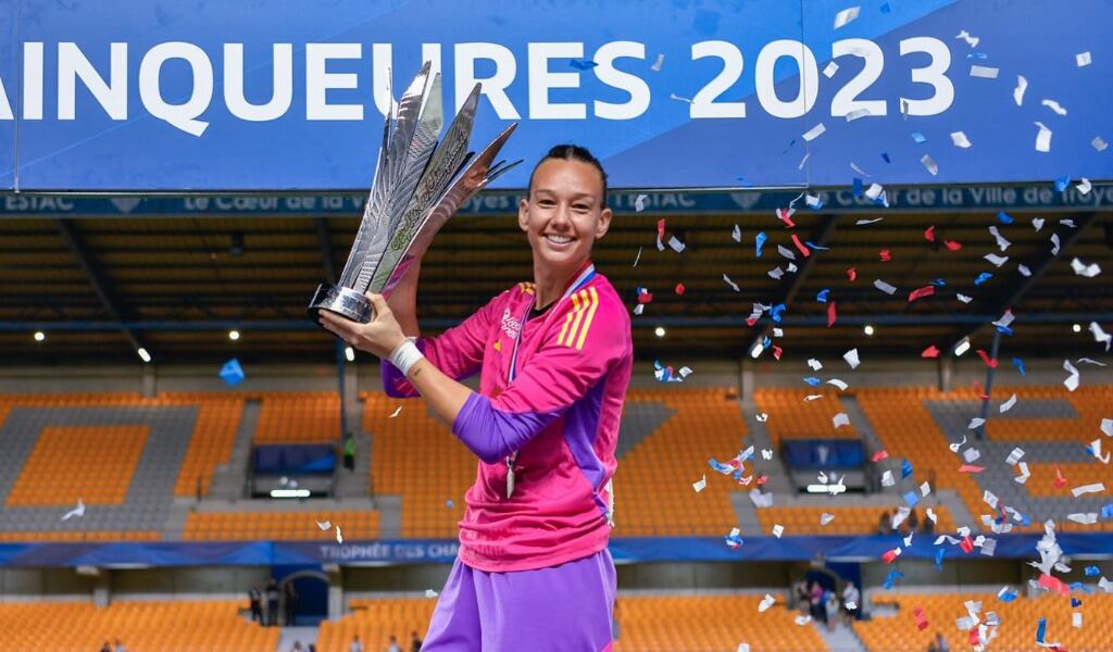 Christiane Endler campeona
