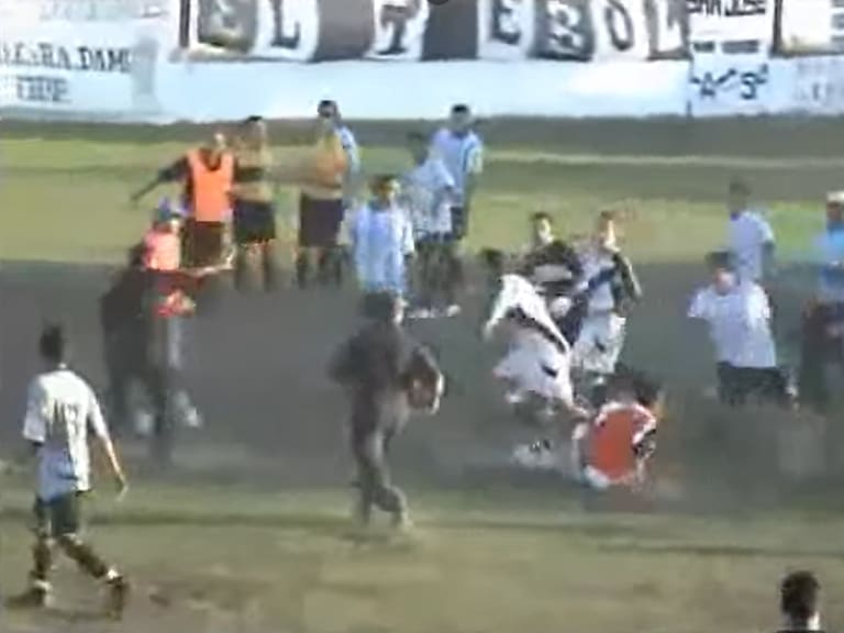 Así fue el partido con más expulsiones en la historia del fútbol: no fue tan grave como el Cruzeiro contra Atlético Mineiro