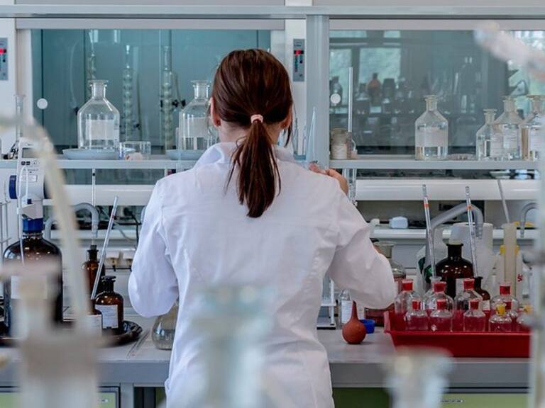 Vicerrector de la U. de Chile y recorte presupuestario para Ciencia en 2021: «Uno esperaría que los gobiernos apuesten por el futuro»