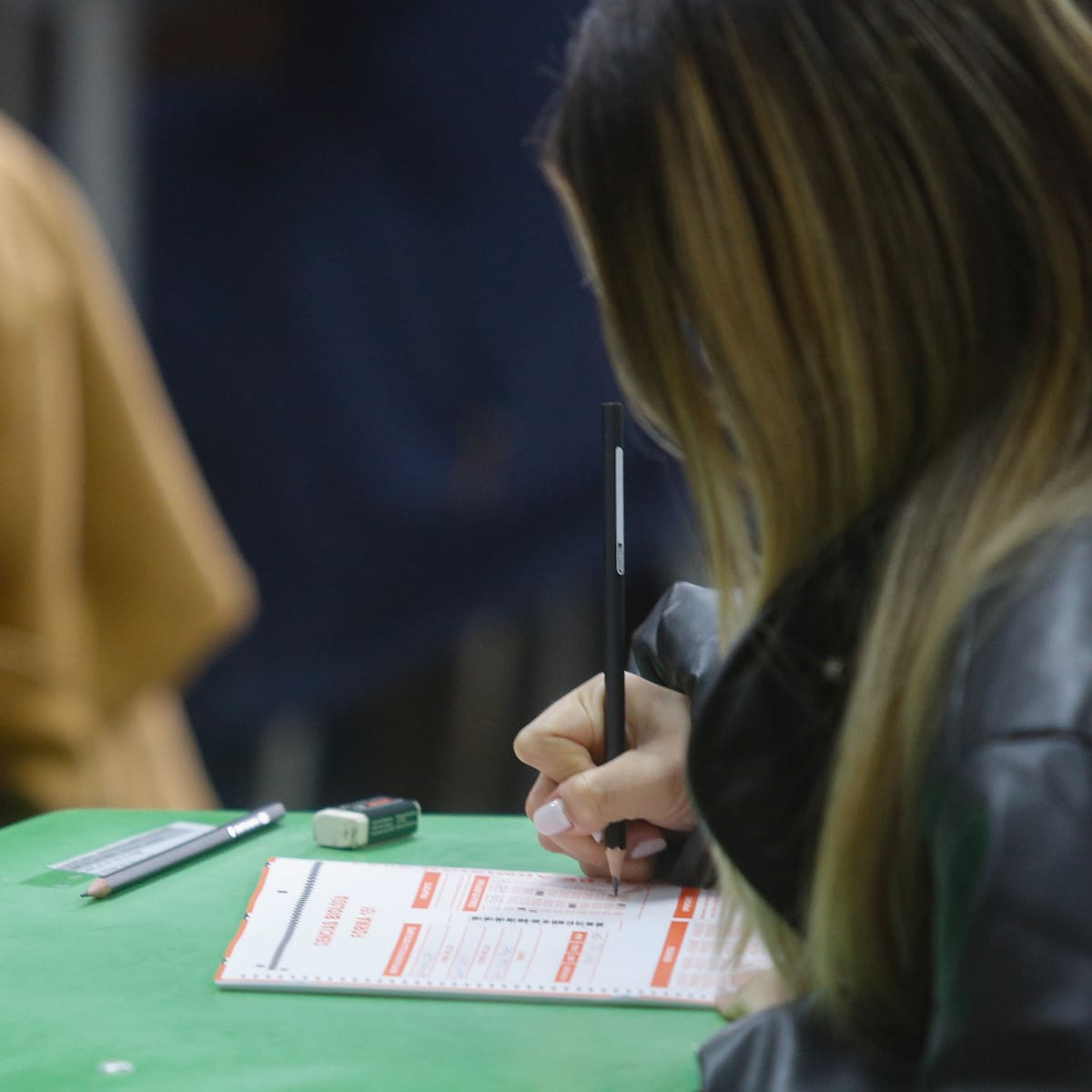 PISA 2025 enciende las alarmas de Chile: 59% de los estudiantes queda bajo el nivel básico en Matemáticas