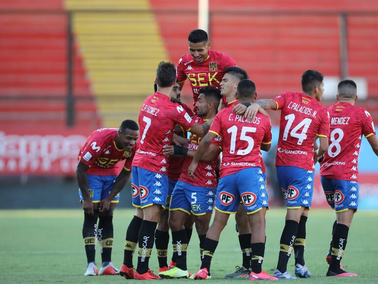 Unión Española quiere volver a los primeros puestos: Así trabajan los hispanos para el retorno del torneo