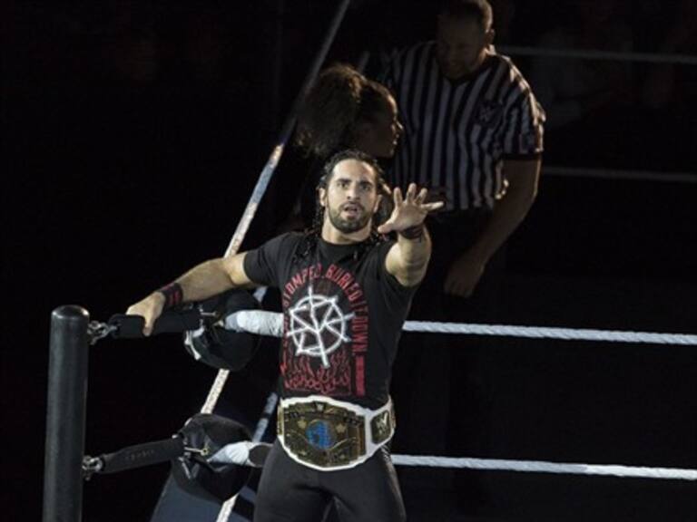 Rey Misterio va por el título Universal contra Seth Rollins