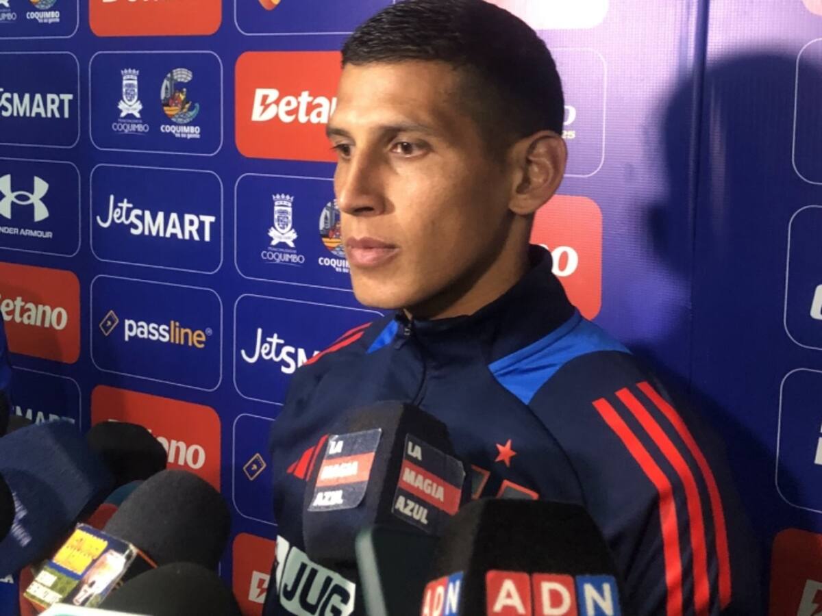 “El que esté mejor va a jugar”: Israel Poblete afronta la llegada de Gonzalo Montes a la U